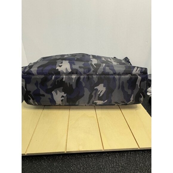 LUG STRETCH Crossbody Bag - NWT Camo Navy - Picture 4 of 6